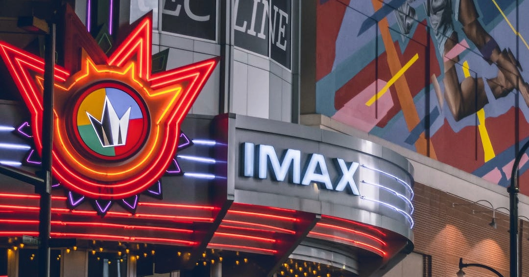 Fachada de cinema IMAX