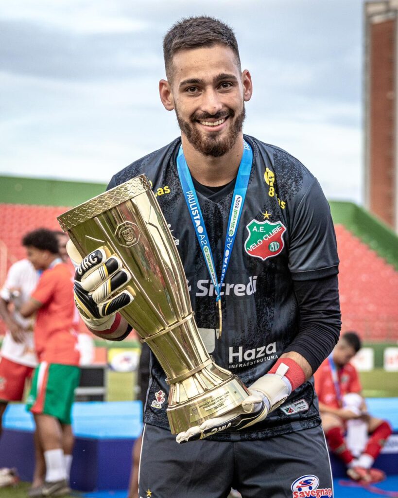 O goleiro Matheus Refundini comenta sobre os impactos das manipulações nos jogadores profissionais